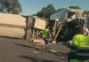 Aparatoso accidente de dous camións na autovía
