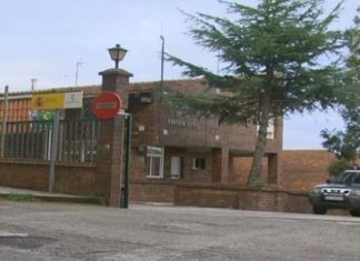 Deteñen ós donos dun taller en Boiro por estafa