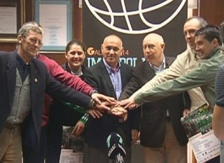 O ‘Road Show’ da Federación Española de Baloncesto aparca en Pontevedra