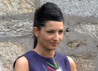 Eva Soto amosa por primeira vez as súas creacións en Cambados