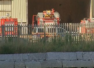 Sufocado un incendio na factoría de FINSA en Padrón