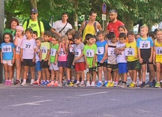 Oitocentos atletas participaron na carreira popular da Pobra