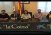 O executivo sonense firma un convenio de colaboración con La Caixa