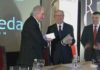 O doutor Eduardo Díaz-Rubio recibe o IV Premio de Investigación Oncolóxica