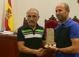 Noia homenaxea a oito deportistas locais coa entrega das laudas