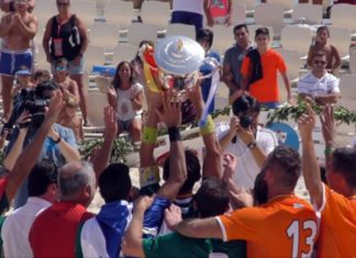 O Coruxo, campión da exitosa I Copa Real Federación Española de Fútbol Praia