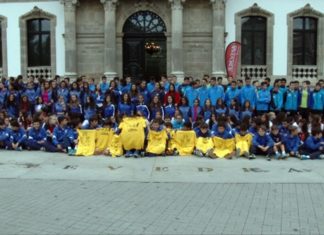 Trinta e un equipos de balonmán base conviven e compiten en Pontevedra