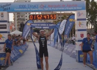 ‘Crowdfunding municipal’ para axudar ó triatleta Uxío Abuín