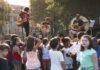 Solifesti: os nenos de Meis cantan por Siria