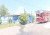 Un incendio ocasiona danos no patio dunha vivenda en Escarabote