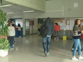 Tres centros educativos de Arousa mudan as tradicionais sereas por música
