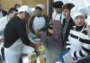 Alumnos chineses descobren a gastronomía galega no Salnés