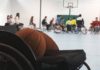 Os alumnos do Bouza Brey de Vilagarcía póñense na pel dos xogadores de baloncesto en cadeira de rodas