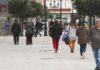 O comercio de Vilagarcía confía en que o bo tempo incentive as vendas
