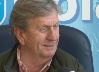 Outes chora a morte de Carlos López Crespo