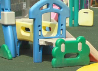 A Gardería de Pontecesures mellora a súa parte traseira