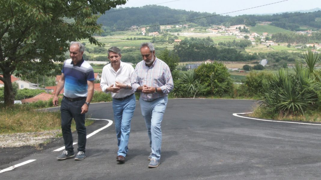 Xunta e concello invisten 68.000 euros en melloras nos camiños do rural