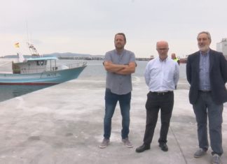Portos mellora as condicións de descarga dos mexilloeiros en Tragove