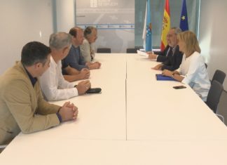 Caldas reclama unha actuación integral no Umia para rematar co problema da cianobacteria Caldas reclama unha actuación integral no Umia para rematar co problema da cianobacteria
