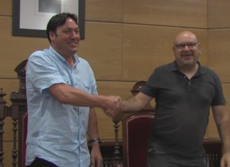 Esperanza Salnés garante a súa continuidade ata xaneiro grazas a Cambados