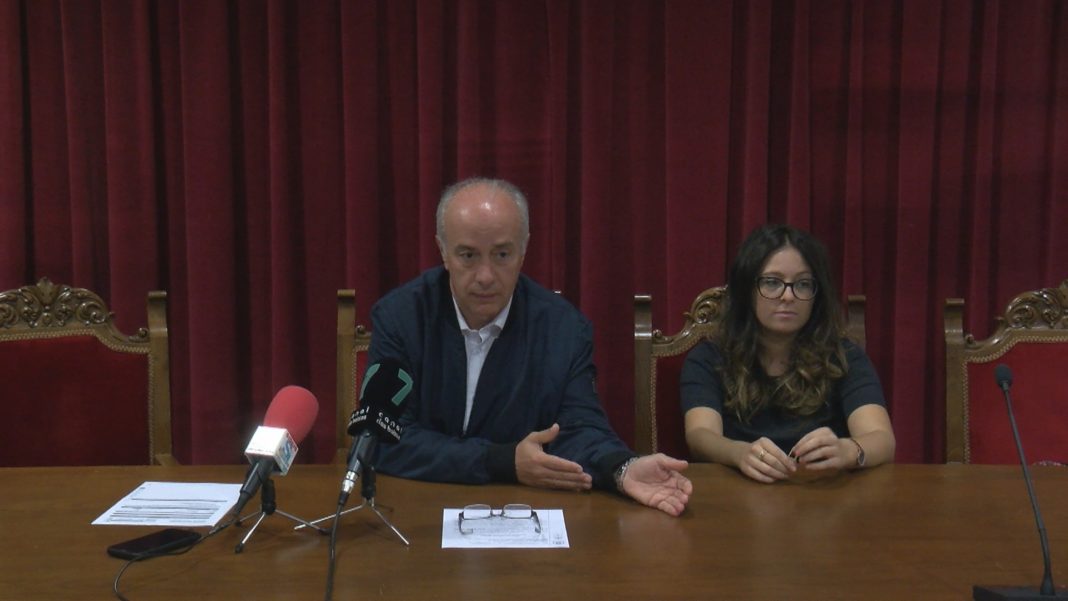 O rexeitamento do proxecto da piscina de Vilanova chega ao xulgado O rexeitamento do proxecto da piscina de Vilanova chega ao xulgado