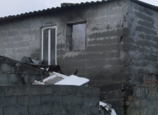 Catro membros dunha mesma familia ingresados no hospital por intoxicación de fume