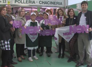 A Xunta presenta a campaña do 25N na Praza de Abastos de Sanxenxo