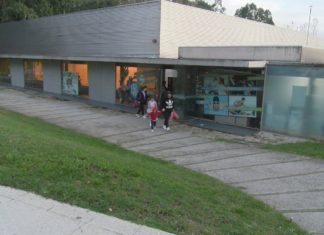 Boiro Novo reclama a ‘remunicipalización’ da piscina da Cachada