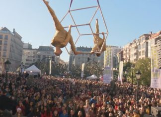 A XX Festa das Uvas alegra a capital de Arousa con 12 horas de antelación