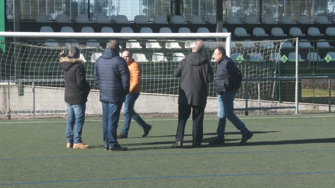 O campo do Terrón estreará céspede antes do verán O campo do Terrón estreará céspede antes do verán