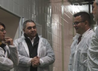 Medio Rural reparte 2,4 millóns en axudas entre 27 adegas de Rías Baixas Medio Rural reparte 2,4 millóns en axudas entre 27 adegas de Rías Baixas