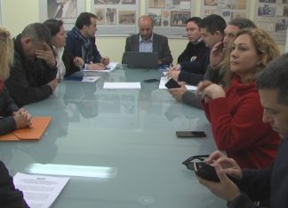 En Marea reúnese en Cambados cos sectores do mar e do pequeno comercio En Marea reúnese en Cambados cos sectores do mar e do pequeno comercio