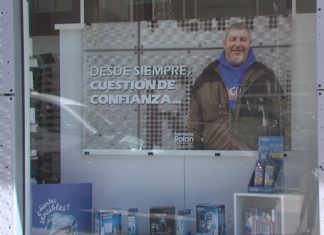 O protagonismo dos clientes dá á Farmacia Rolán o premio nacional Cinfa á innovación O protagonismo dos clientes dá a Farmacia Rolán o premio nacional Cinfa a innovación