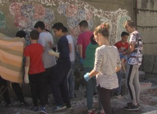 Os alumnos do colexio Julia Becerra crean un moisaco para concieciar sobre o cambio climático Os alumnos do colexio Julia Becerra crean un moisaco para concieciar sobre o cambio climático