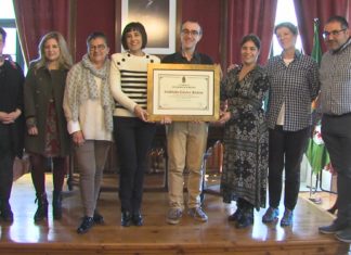 Ravella felicita á biblioteca do Castro Alobre polo premio por ‘Rescatando Culturas’ Ravella felicita á biblioteca do Castro Alobre polo premio por 'Rescatando Culturas'