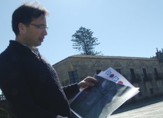 O tráfico non volverá á Praza de Fefiñáns O tráfico non volverá á Praza de Fefiñáns