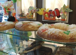 As pastelerías traballan sen descanso ante a gran demanda da Semana Santa As pastelerías traballan sen descanso ante a gran demanda da Semana Santa