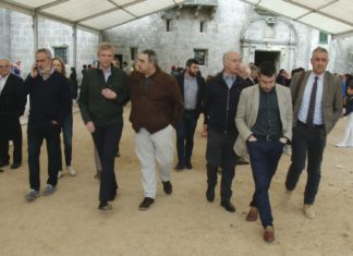 Alfonso Rueda considera chave o voto dos indecisos Alfonso Rueda considera chave o voto dos indecisos