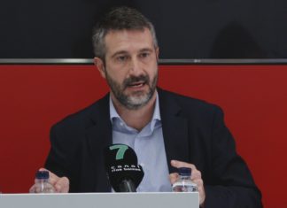Alberto Varela acusa á Xunta de tomarlles o pelo coas estradas de Bamio Alberto Varela acusa á Xunta de tomarlles o pelo coas estradas de Bamio