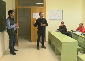 A Escola Náutico Pesqueira de Ribeira busca futuros alumnos
