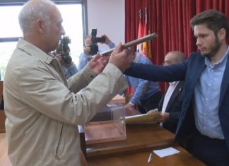 O nacionalista Xoán Castaño faise coa alcaldía de Catoira co apoio do PP O nacionalista Xoán Castaño faise coa alcaldía de Catoira co apoio do PP