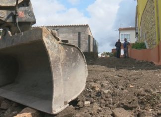 O executivo rianxeiro executa obras de pavimentación en Brión