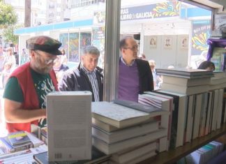 Arranca a quinta edición da Feira do Libro de Ribeira