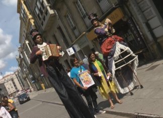 Volven os zancudos, a pirotecnia e a percusión coa décima edición de Itineranta