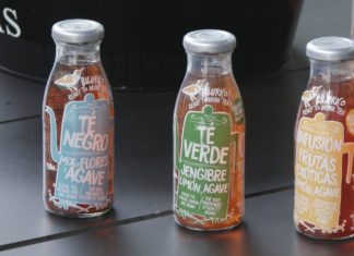 O primeiro té embotellado coa certificación ecolóxica de Galicia leva o selo dun cambadés O primeiro té embotellado coa certificación ecolóxica de Galicia leva o selo dun cambadés