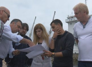 O PSOE preocúpase tamén polo proxecto dos contedores nos portos da Pobra e Ribeira