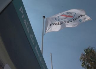 A Pobra súmase á ‘Rede Galega de Praias sen Fume’