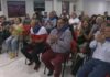 Emotivo reencontro de antigos alumnos e profesores do colexio Bayón