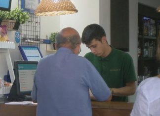 Os turistas disparan as vendas da lotería de Nadal Os turistas disparan as vendas da lotería de Nadal
