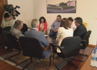 Os concellos e a Xunta cruzan acusacións nunha nova reunión para rematar a Vía Verde do Salnés Os concellos e a Xunta cruzan acusacións nunha nova reunión para rematar a Vía Verde do Salnés